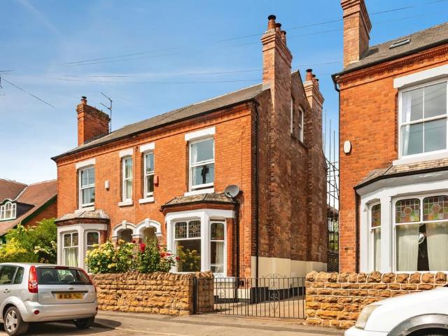 House for sale in Compton Acres, Barton In Fabis