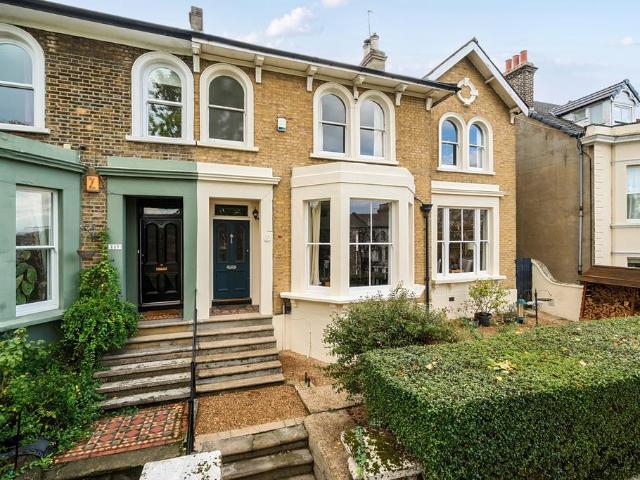 House for sale in Royal Borough of Greenwich, Greater London