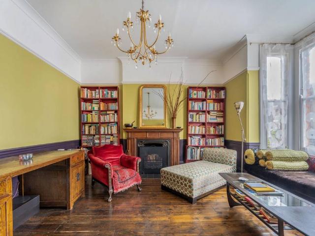 House for sale in Harlesden, Greater London