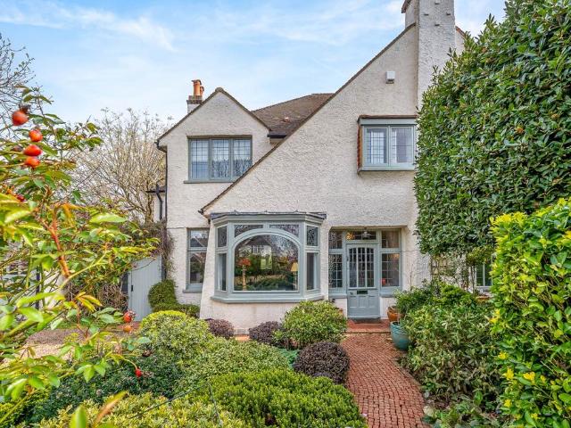 House for sale in Dulwich Village, Greater London