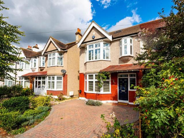 House for sale in Cottenham Park, Greater London