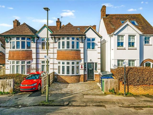 House for sale in The Slade, Oxfordshire