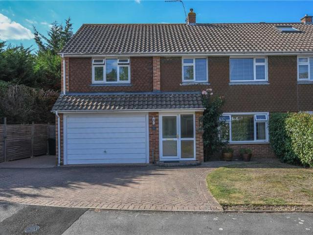 House for sale in Emmbrook, Wokingham