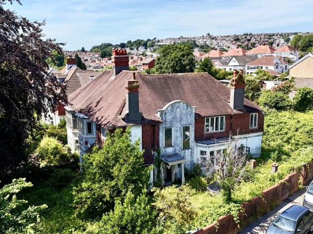 House for sale in Tycoch, Nangreaves