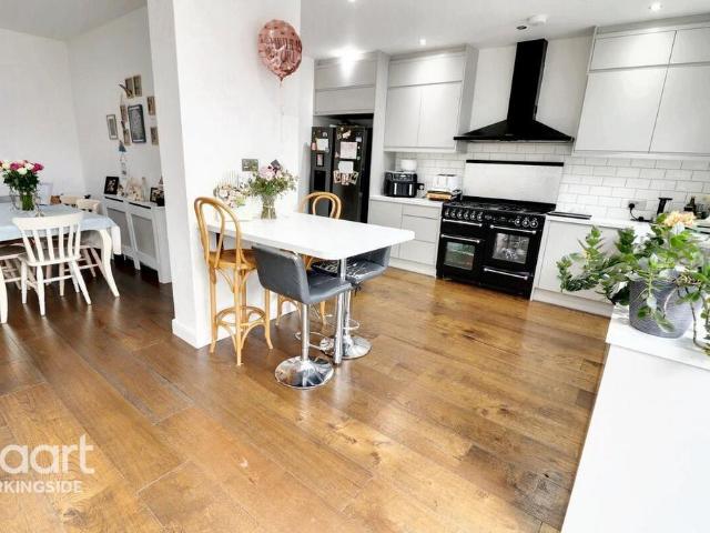 House for sale in Barkingside, Greater London