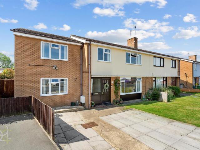 House for sale in Crookhill, Worcestershire