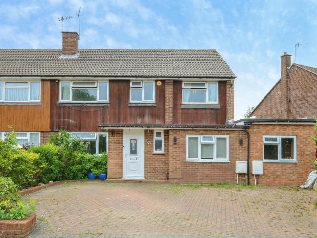 House for sale in Bushey