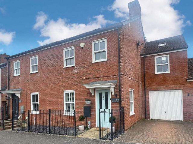 House for sale in Ampthill, Bedfordshire