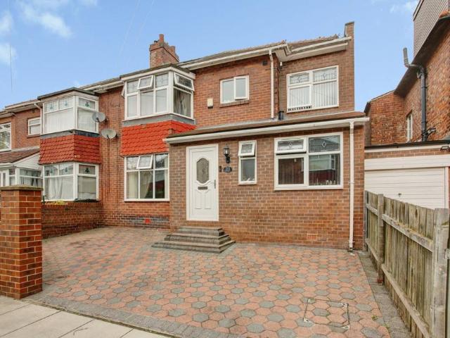 House for sale in Cowgate, Fenham