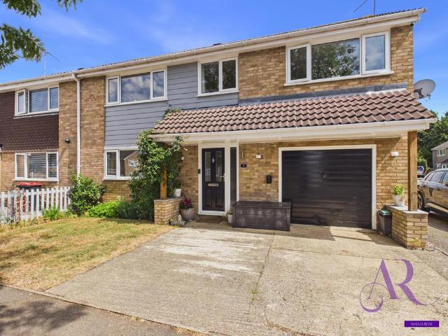 House for sale in Tickford End, Milton Keynes