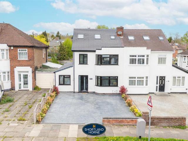 House for sale in Green Lane, Cheylesmore