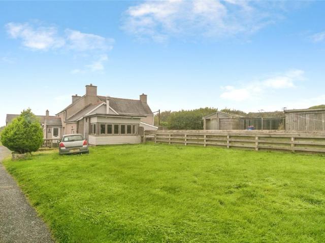 House for sale in Llanfair-Mathafarn-Eithaf, Tynygongl