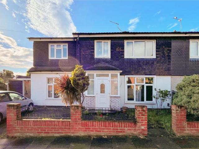 House for sale in Hainault, Greater London