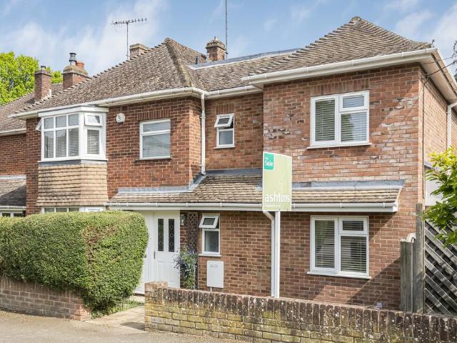 House for sale in Ashlyns Estate, Pouchen End