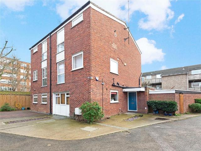 House for sale in Norbiton, Greater London