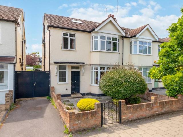 House for sale in Greater London