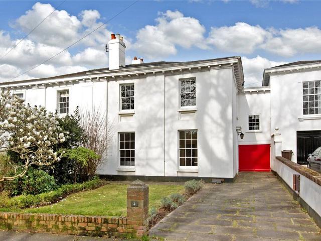 House for sale in St Leonards, Watergate