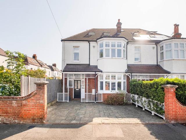House for sale in London Borough of Merton, Raynes Park