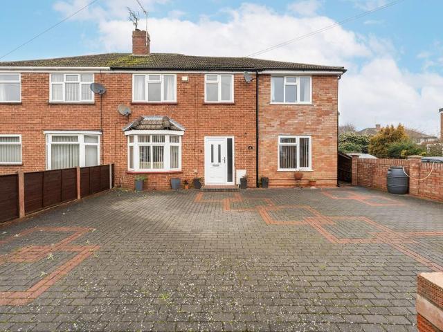 House for sale in New Catton, East Bank