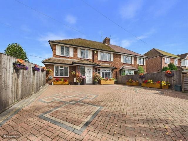 House for sale in Fern, Little Marlow