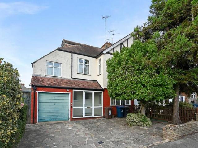 House for sale in Lane, Greater London