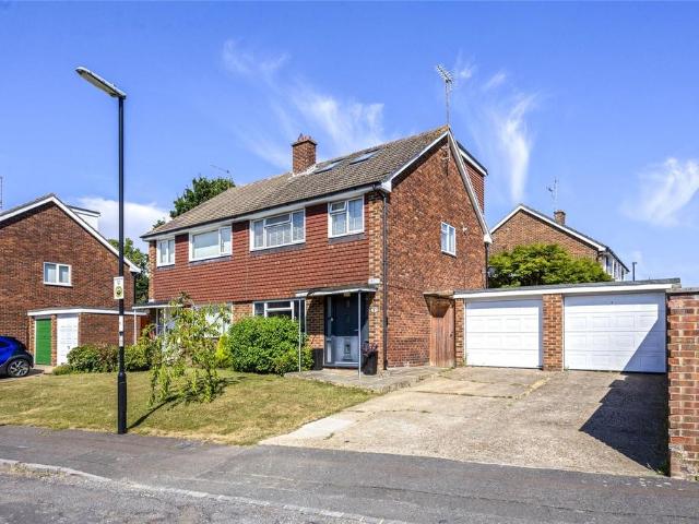 House for sale in Perryfields, West Sussex
