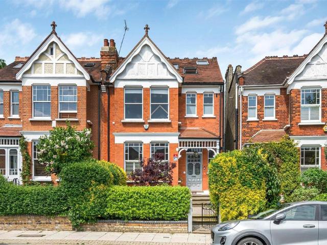 House for sale in Hornsey, Greater London