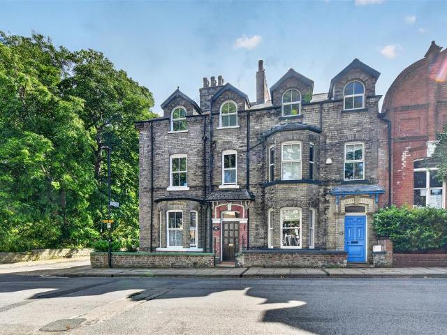 House for sale in High Field, York
