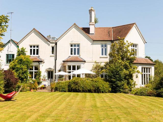 House for sale in Perryfields, West Sussex