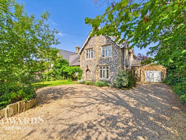 House for sale in Belton, Great Yarmouth
