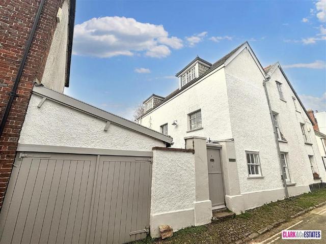 House for sale in Watergate, Devon