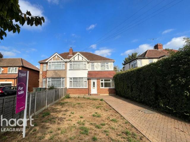 House for sale in Hockwell Ring