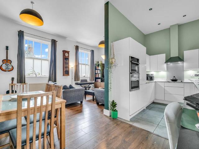 House for sale in Elmfield, Leicestershire