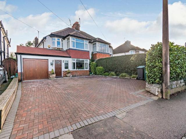 House for sale in Carpenders Park, Three Rivers