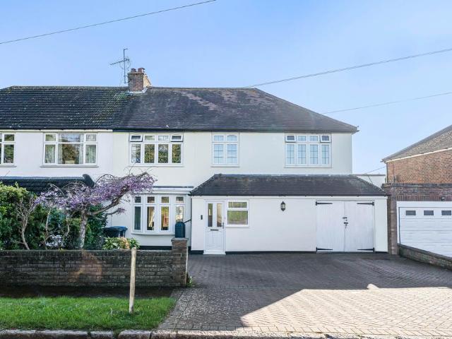 House for sale in Pouchen End, Hertfordshire