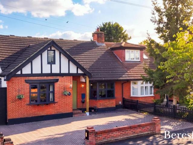 House for sale in London Borough of Havering, Greater London