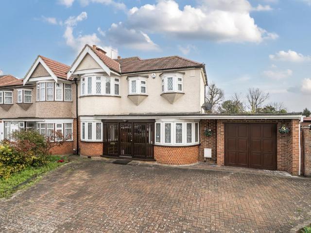 House for sale in Lane, Greater London