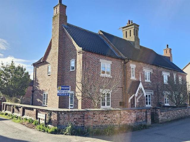House for sale in Sutton, Barton In Fabis