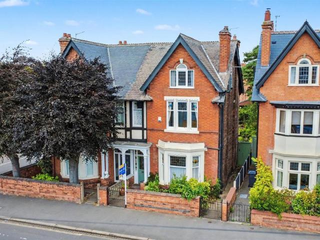 House for sale in Caldermill, East Midlands