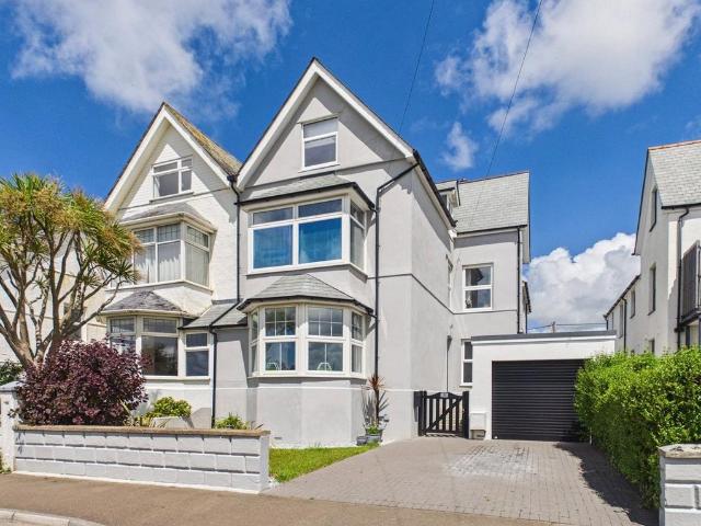 House for sale in Flexbury, Cornwall