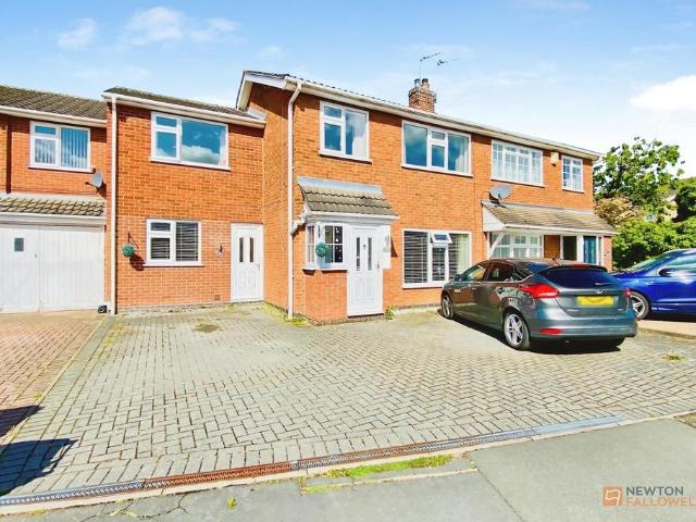 House for sale in Elmfield, Leicestershire