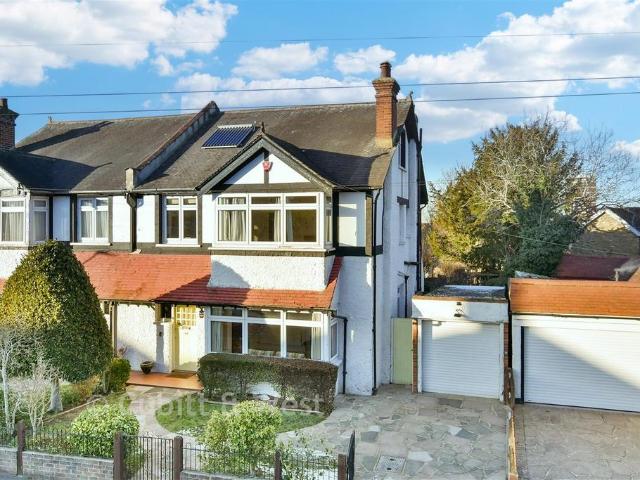 House for sale in Wallington, Greater London