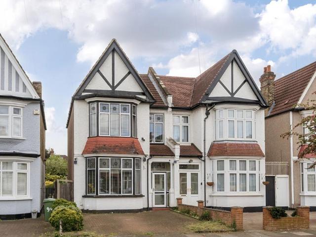 House for sale in London Borough of Lewisham, Greater London
