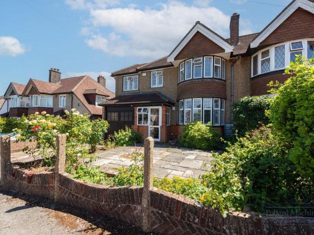 House for sale in London Borough of Croydon, Greater London