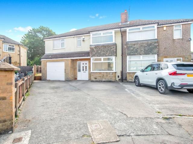 House for sale in West Bowling, West Yorkshire