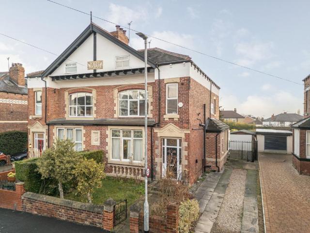 House for sale in Whitkirk, Colton