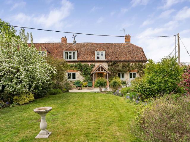 House for sale in Shillingford, Berrick Salome