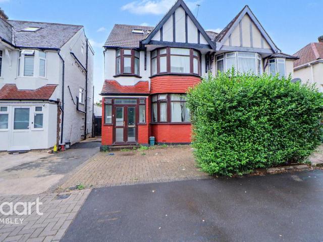 House for sale in Greater London