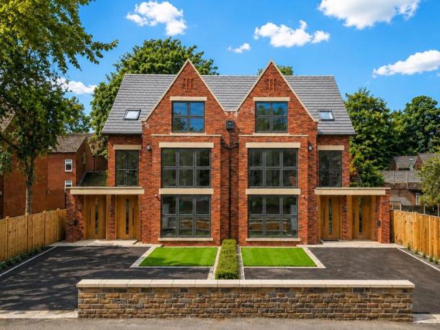House for sale in Georgia, Greater Manchester