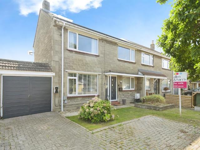 House for sale in Chippenham, Wiltshire